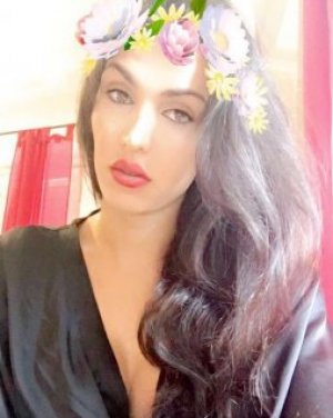 Транссексуалка Милана