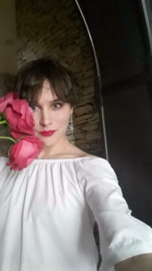 Транссексуалка Cлава Нежная